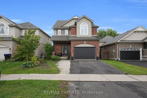 {{alt}} | Card Image