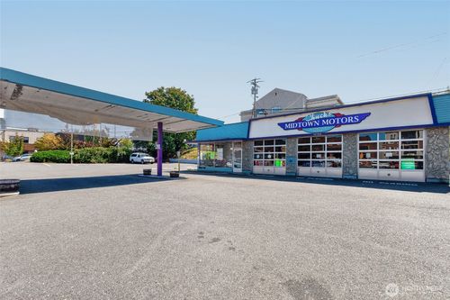 1058 N State St, Bellingham, WA, 98225-5012 | Card Image