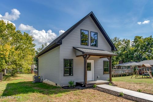 809 Illinois Ave, Etowah, TN, 37331-1173 | Card Image
