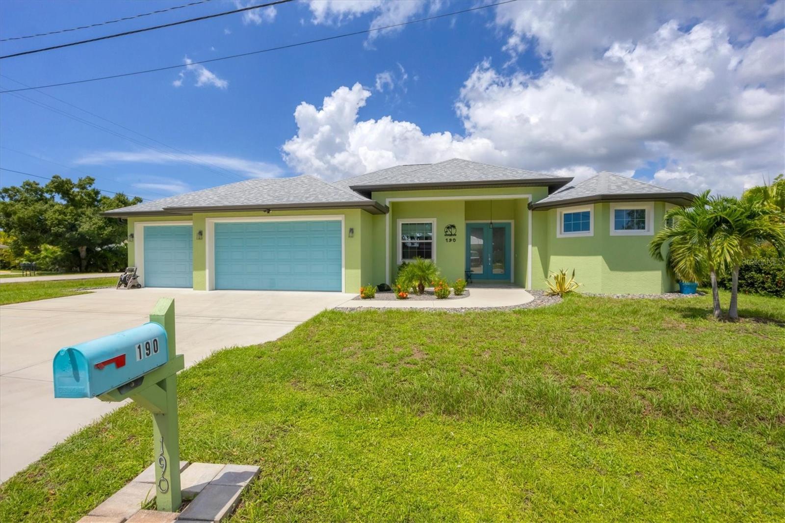 Cocoanut Ave, Englewood, FL 34223