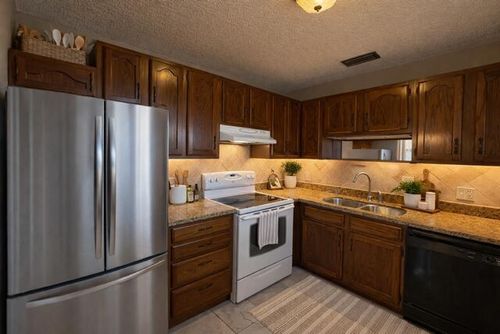 205-29 Lake Vista Trl, Port St. Lucie, FL, 34952-1503 | Card Image