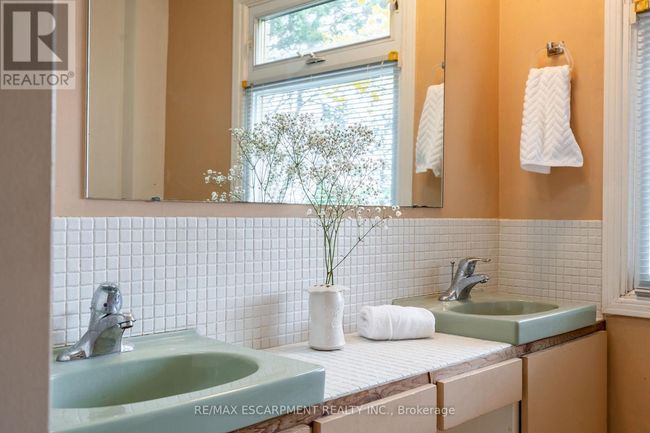 754 Concession 8 W, House other with 5 bedrooms, 2 bathrooms and 8 parking in Puslinch ON | Image 29