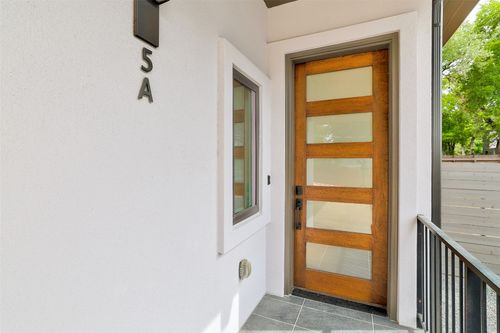 5a-3208 Clawson Rd, Austin, TX, 78704-6005 | Card Image