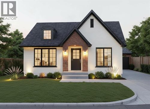 9102 109 St, La Crete, AB, T0H2H0 | Card Image