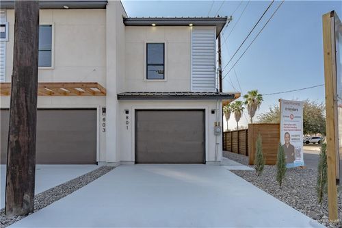 801 19 1/2 Street, McAllen, TX, 78501 | Card Image