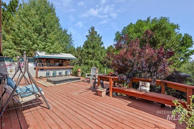 View of wooden terrace | Image 12