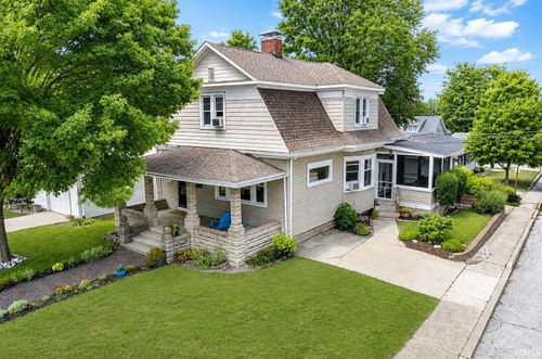 207 7th St, Winona Lake, IN, 46590-1112 | Card Image