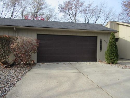 42373 Dianna Ct, Clinton Twp, MI, 48038-1707 | Card Image