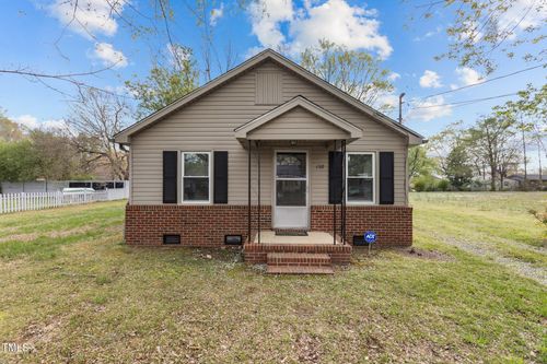 128 Warren Ave, Oxford, NC, 27565-3750 | Card Image