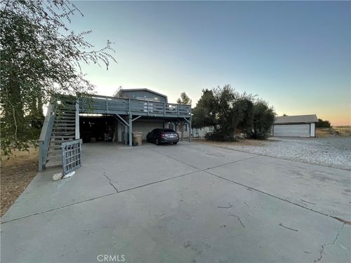 7928 Oakwood Ave, Hesperia, CA, 92345-4193 | Card Image