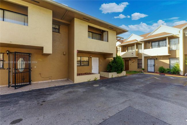 103 - 5310 W 26th Ave, Condo with 3 bedrooms, 2 bathrooms and null parking in Hialeah FL | Image 9