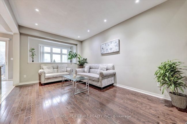 123 Silverwood Cir, House attached with 4 bedrooms, 4 bathrooms and 1 parking in Ajax ON | Image 8