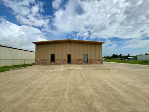 6330 E Highway 90 E, Lake Charles, LA, 70615 | Card Image