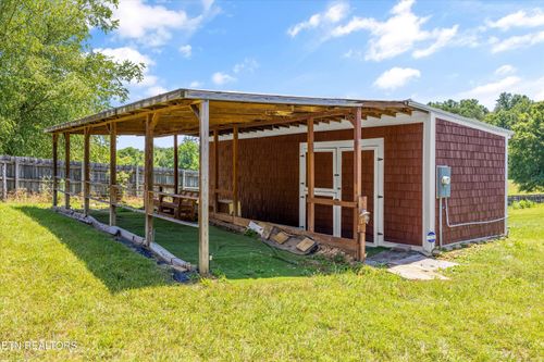 7639 Gibbs Rd, Corryton, TN, 37721-2904 | Card Image