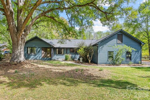 12811 Moores Chapel Rd, Charlotte, NC, 28214-8931 | Card Image