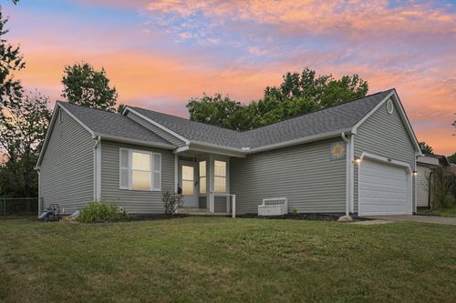 1439 Mentor Dr, Westerville, OH, 43081-4652 | Card Image