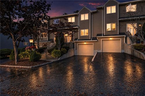 b-35 Waterview Dr, Smithfield, RI, 02917-1788 | Card Image