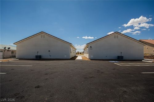 1060 Hall Ave, Pahrump, NV, 89048-8258 | Card Image