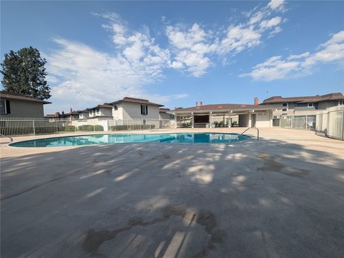 10415 Carlyle Ct, Cypress, CA, 90630-4208 | Card Image