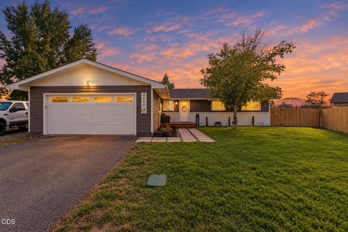 4850 Larry Pl, Klamath Falls, OR, 97603-8351 | Card Image