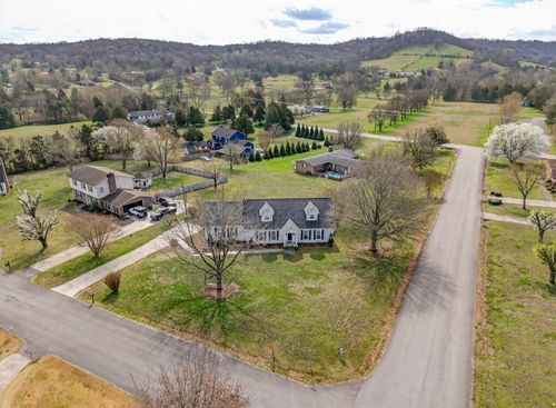 201 Chadwick Dr, Fayetteville, TN, 37334-3701 | Card Image