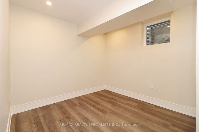 1046 Roosevelt Rd, House attached with 5 bedrooms, 6 bathrooms and 2 parking in Mississauga ON | Image 27