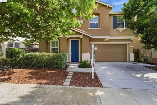 7129 Cerro Crest Dr, San Jose, CA, 95138-1397 | Card Image