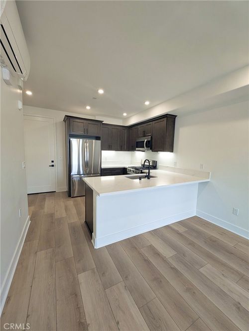 106-402 W Grand Ave, Grover Beach, CA, 93433-2030 | Card Image