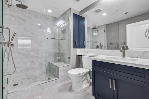 2368 Scholarship, Irvine, CA, 92612-5682 | Card Image