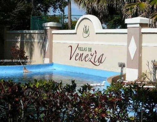 9831-9831 Nob Hill Ct, Sunrise, FL, 33351 | Card Image
