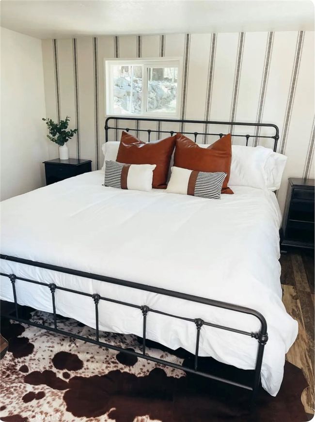 2009 Mojave Scenic Dr, House other with 3 bedrooms, 3 bathrooms and null parking in Wrightwood CA | Image 18