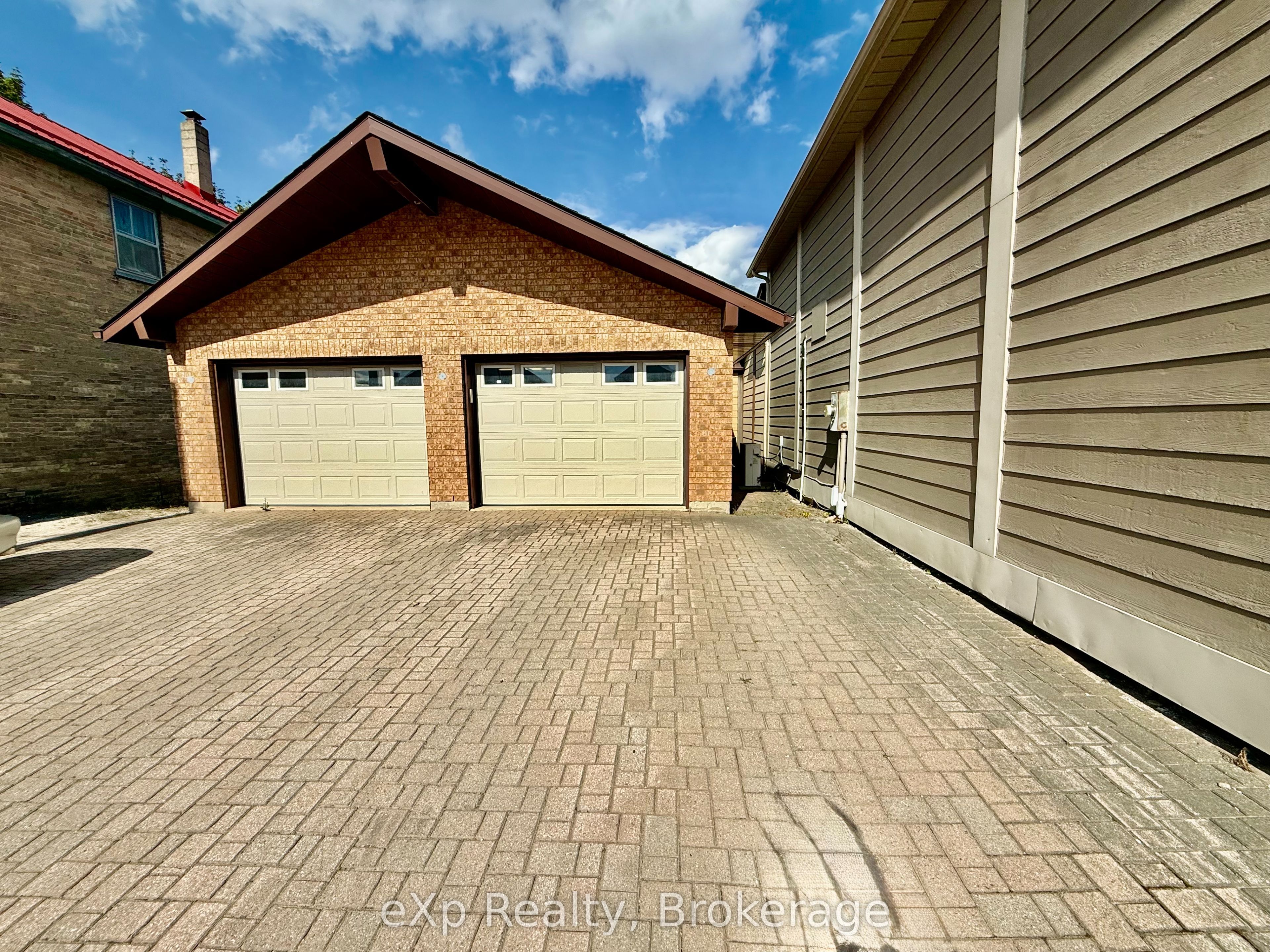 Commercial Sale in South Bruce 3