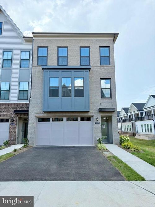 43016 Debonair Ter, ASHBURN, VA, 20148-7757 | Card Image
