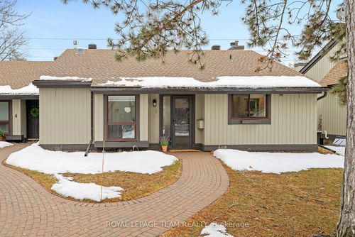 6 Kittansett Crt, Stittsville, ON, K2S1B9 | Card Image