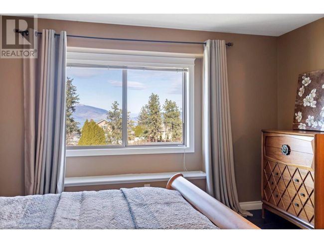 524 Curlew Dr, House other with 6 bedrooms, 4 bathrooms and 2 parking in Kelowna BC | Image 17