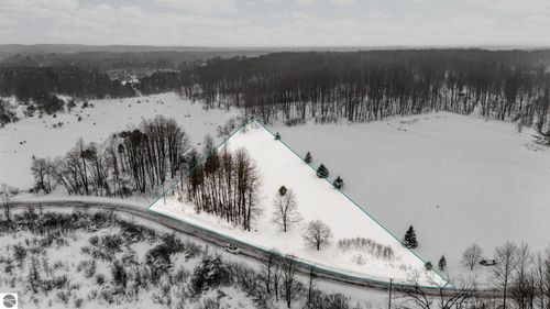 9756 Sw Deibert Road, South Boardman, MI, 49680 | Card Image