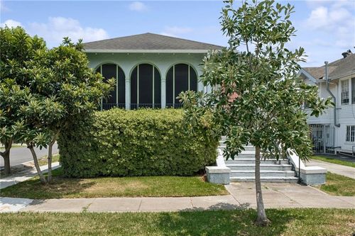 2535 Peniston St, New Orleans, LA, 70115-6149 | Card Image