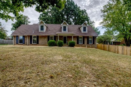1105 Rosebrook Dr, Clarksville, TN, 37042-5922 | Card Image