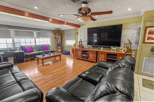 7241 La Croix Dr, Hollywood, FL, 33024-7241 | Card Image