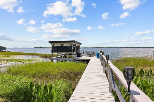 33000 Lakeshore Dr, TAVARES, FL, 32778-5013 | Card Image