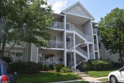 1104-1104 Sage Ct, Mahwah, NJ, 07430-2339 | Card Image