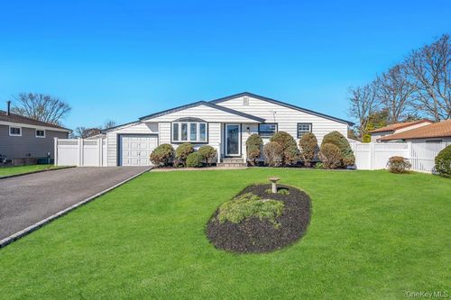 18 W 14th St, Deer Park, NY, 11729-4020 | Card Image