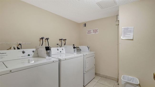 APT-907 - 322 Buchanan St, Condo with 2 bedrooms, 2 bathrooms and null parking in Hollywood FL | Image 35