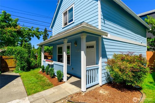 12-1318 N 184th Ct, Shoreline, WA, 98133-4538 | Card Image
