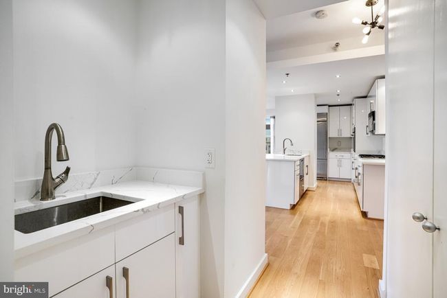 APT-900 - 675 E St Nw, Condo with 2 bedrooms, 4 bathrooms and null parking in WASHINGTON DC | Image 12
