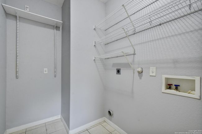 1947 Walter Raleigh, House other with 4 bedrooms, 2 bathrooms and null parking in Windcrest TX | Image 7