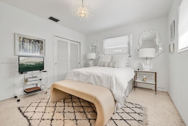 700 Ne 155 Th St, House other with 3 bedrooms, 2 bathrooms and null parking in Miami FL | Image 13