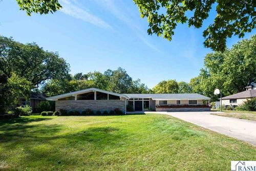 1214 W River Dr, Mankato, MN, 56001-1735 | Card Image