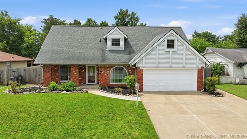 10836 E 24th Street, Tulsa, OK, 74129 | Card Image