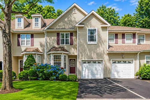 38 Avery Ct, Nesconset, NY, 11767-1556 | Card Image
